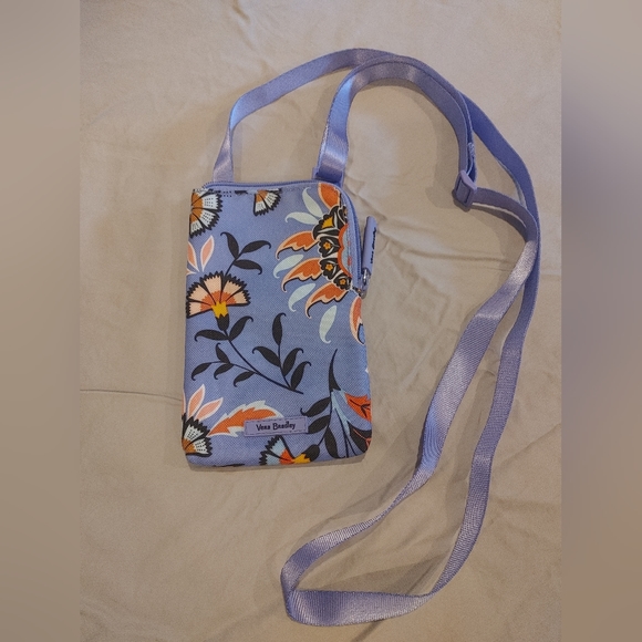 Vera Bradley Handbags - VERA BRADLEY RFID LIGHTEN UP MINI CELLPHONE CROSSBODY MURAL GARDEN